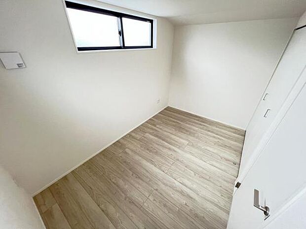 子供部屋にもちょうど良い大きさのお部屋です。