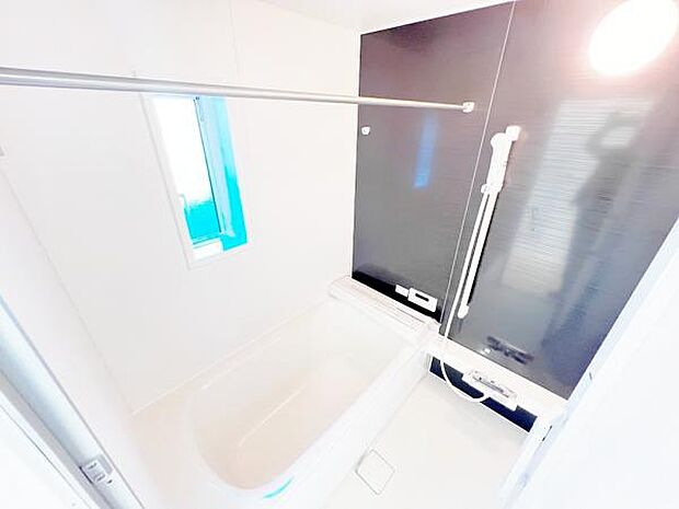 お風呂でほっとひといき。1日の疲れを癒しましょう。