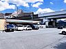周辺：セブン-イレブン 多摩鶴牧1丁目店まで約970m（徒歩13分）