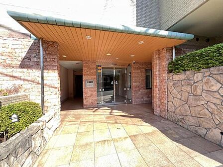 エントランスです。皆様やお客様をお出迎え致します。