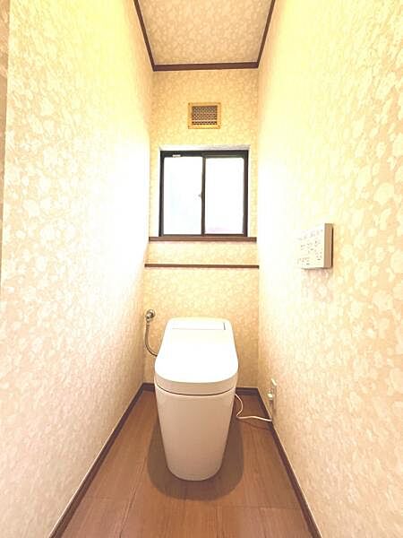 ほっと安らげるトイレ空間です。