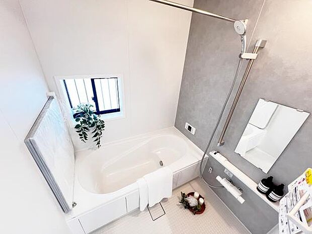 お風呂でほっとひといき。1日の疲れを癒しましょう。