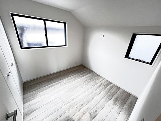 子供部屋にもちょうど良い大きさのお部屋です。
