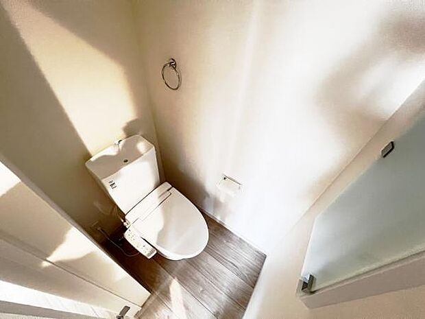 ほっと安らげるトイレ空間です。