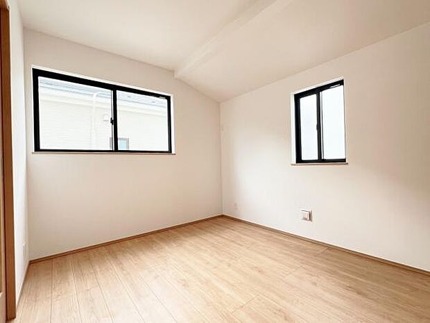 子供部屋にもちょうど良い大きさのお部屋です。