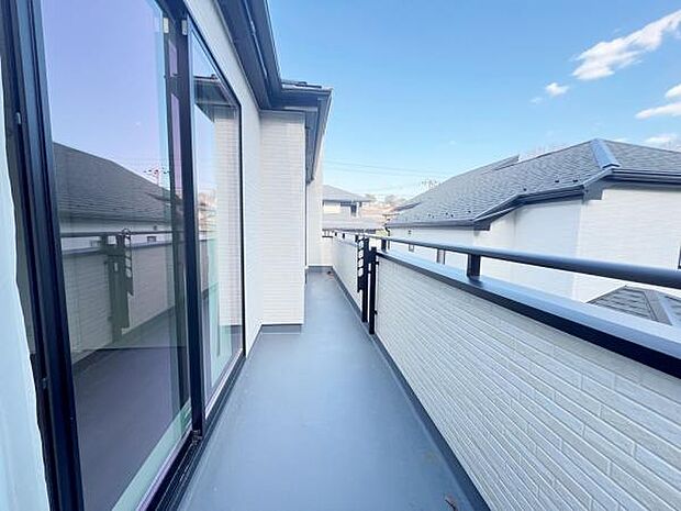 お洗濯ものを気持ち良く太陽の光で干せるのが嬉しいですね。