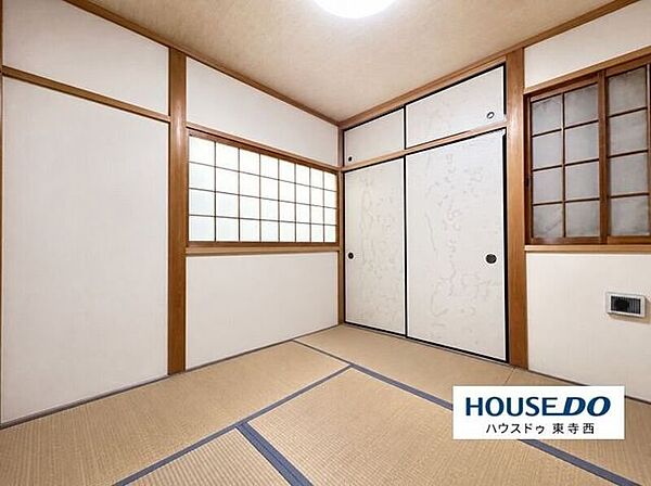 落ち着いた空間の和室です。親世帯の寝室・子どもの遊び場など多目的に活用できます。