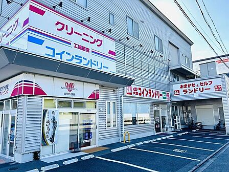 コインランドリー京都第一工場前店 570m