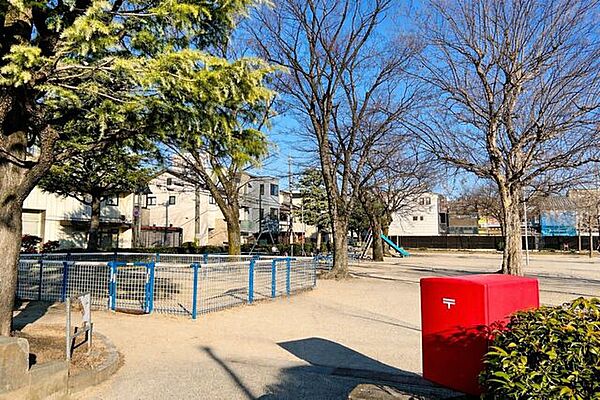 琵琶塚児童公園 340m