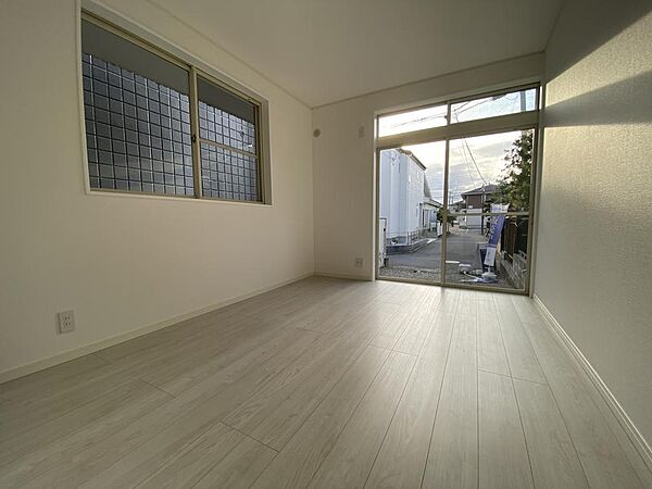 洋室を拡大表示