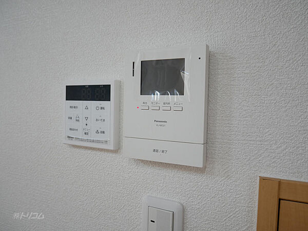 給湯器リモコン、TVドアホン
