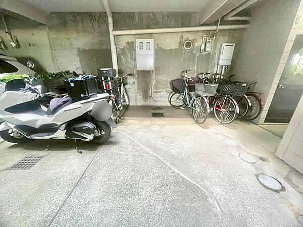 駐輪場・バイク置き場あり