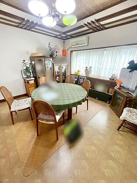 急な来客も玄関横の洋室で対応可