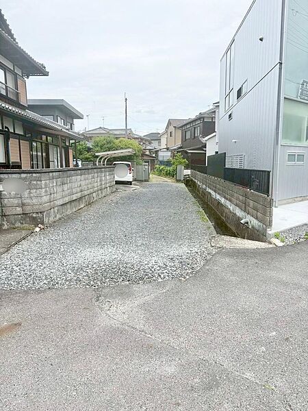 駅まで徒歩15分！