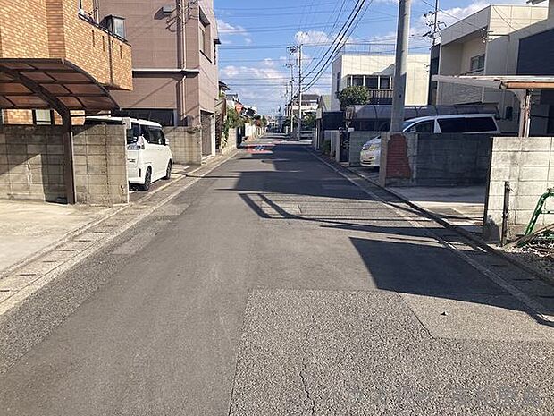 前面道路含む現地写真