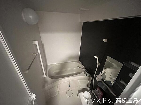 ユニットバス取替済み広くゆったり!!