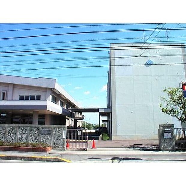 高松市立多肥小学校 900m