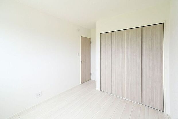 洋室A 2階は4室確保!子ども部屋もしっかり取れます。自分だけの空間が嬉しい♪※施工事例