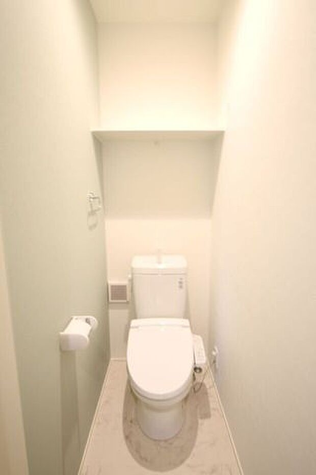 2階にもトイレを設置!夜間に1Fへ降りることもないのでお子様でも安心できます♪※施工事例