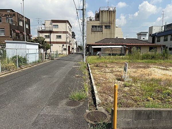 西側道路