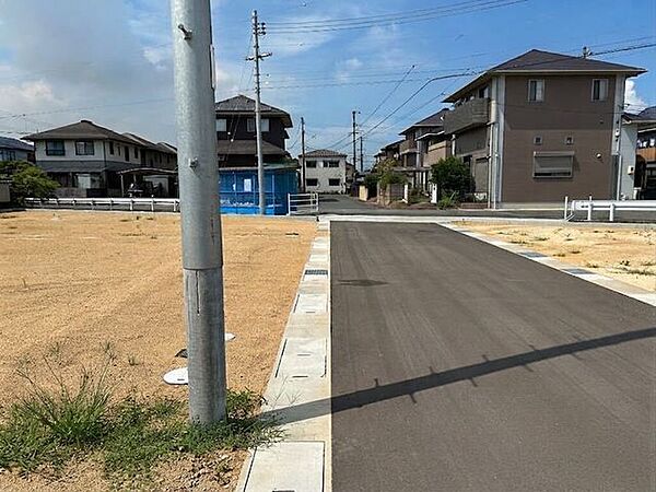 前面道路含む現地写真