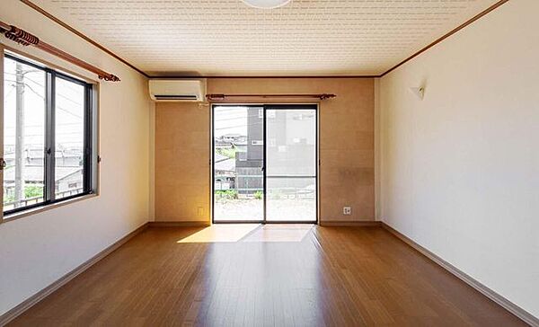 同型写真（リビング）