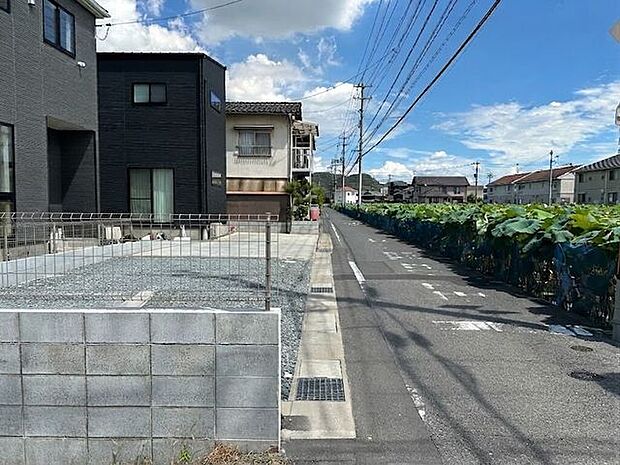 前面道路含む現地写真