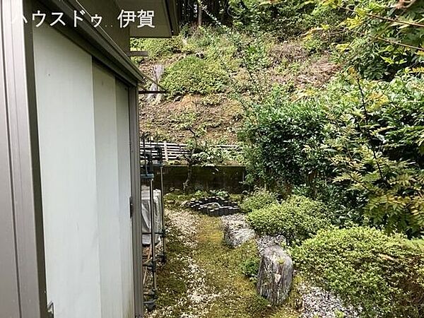 ■南側庭