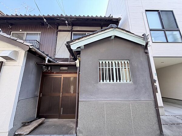 現況古家付き！理想の住まいをゼロから叶える街すっきりとした敷地形状で採光設計もしやすい区画。建替えや解体のご相談、建築参考プランの作成もお気軽にお問合せください！