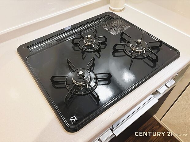 【設備】3口コンロで料理上手に!同時調理で食卓を彩る毎日が実現します