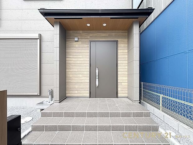 家族の帰りを暖かく迎えてくれる玄関