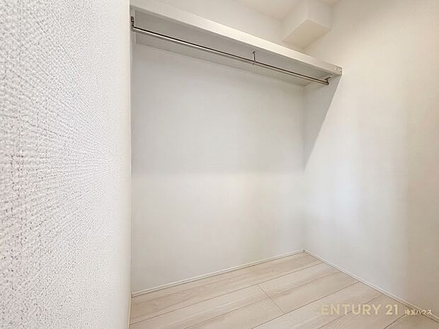 【収納】収納力と使いやすさにこだわった、毎日の暮らしを整えるウォークインクローゼット