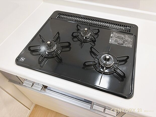 【設備】3口コンロで料理上手に!同時調理で食卓を彩る毎日が実現します