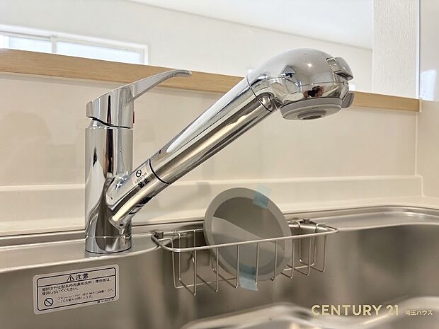 【設備】清潔で美味しい水がいつでも使える浄水器完備のキッチン