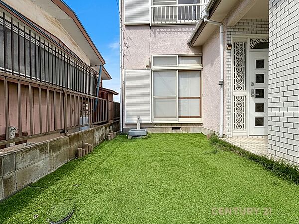 【お庭】ガーデニングも家庭菜園も楽しめるスペース！趣味を取り入れ家族も喜ぶ理想のお庭に