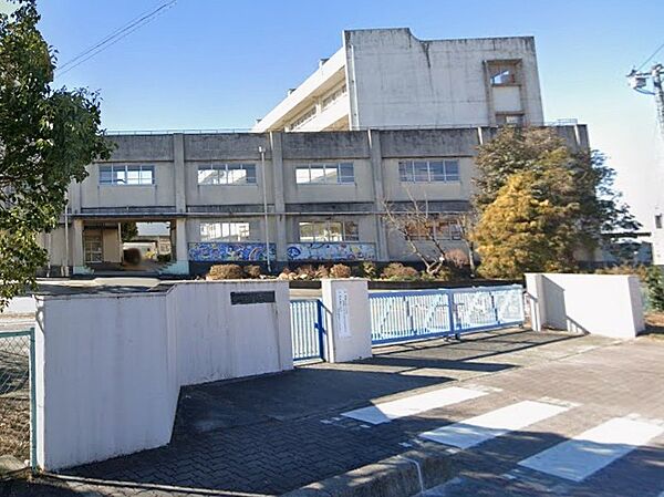 小学校 893m 杉戸町立杉戸第二小学校