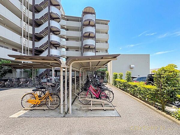 【駐輪場】居住者の利便性を考えた、ゆとりある駐輪スペース