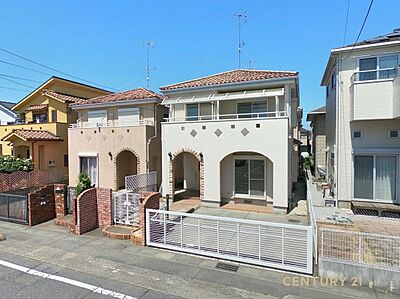 外観:【外観】シンプルなデザインが落ち着いた暮らしを演出!閑静な住宅街で始める穏やかな新生活 外観:【外観】シンプルなデザインが落ち着いた暮らしを演出!閑静な住宅街で始める穏やかな新生活