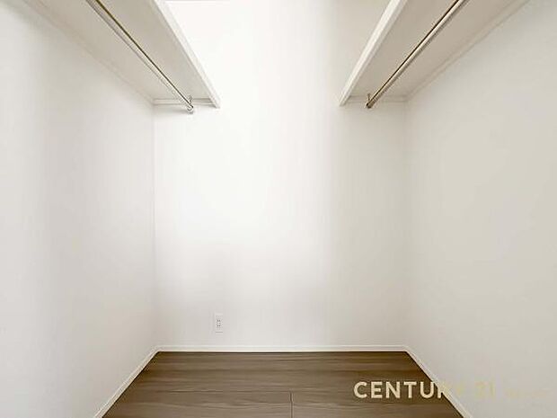 【収納】  お洋服を多くお持ちの方におすすめなウォークインクローゼット