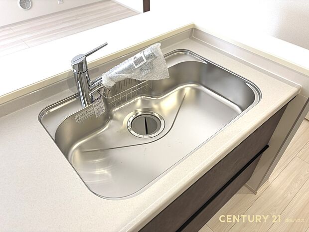 【設備】清潔で美味しい水がいつでも使える浄水器完備のキッチン