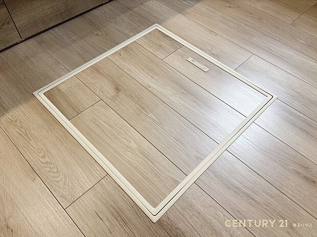 【設備】キッチン床下収納庫完備!普段使わないものをすっきり収納でき場所を有効活用できます