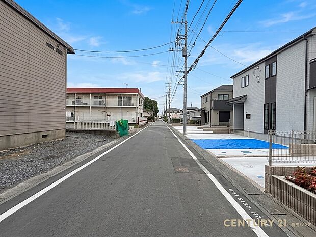 【現地外観】落ち着いた雰囲気の中で、家族がほっとできる暮らしやすい環境