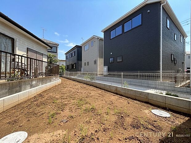 【お庭】ガーデニングも家庭菜園も楽しめるスペース!趣味を取り入れ家族も喜ぶ理想のお庭に