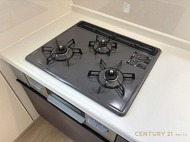 【設備】3口コンロで時短料理！家族全員が揃う食卓の時間がもっと増える