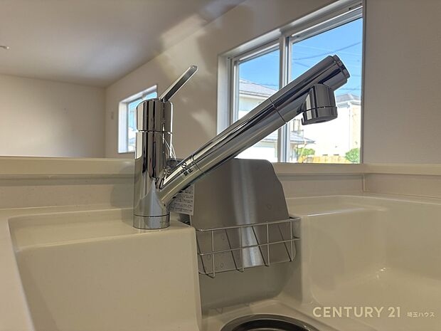【設備】清潔で美味しい水がいつでも使える浄水器完備のキッチン