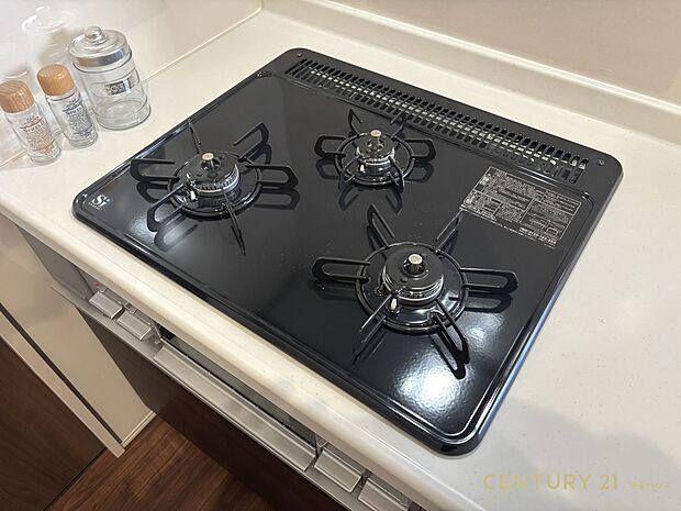 【設備】3口コンロで時短料理!家族全員が揃う食卓の時間がもっと増える
