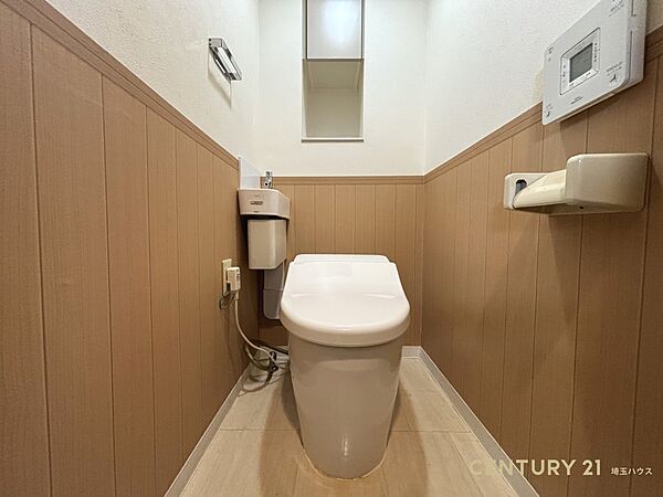 【トイレ】清潔感と快適性を兼ね備えた心地よく落ち着ける空間