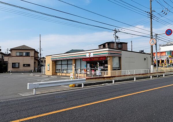 コンビニ 464m セブンイレブン越谷大里東店