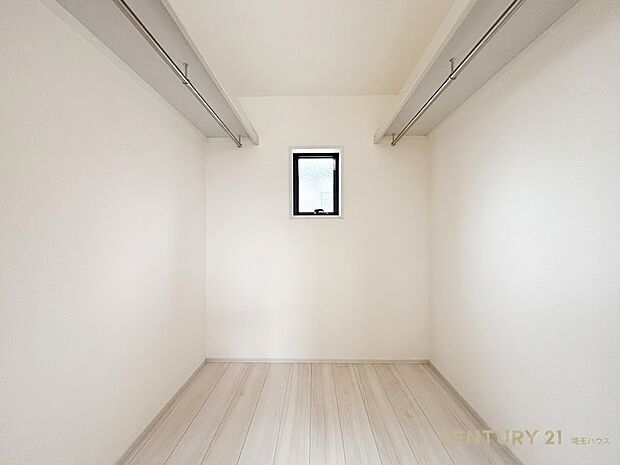 【収納】お部屋をすっきり保ち、空間にゆとりを生む大容量ウォークインクローゼット