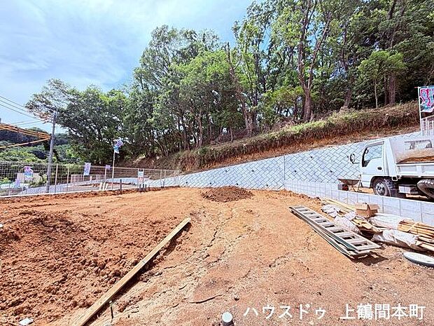 自然と利便性が調和する薬師台の売地